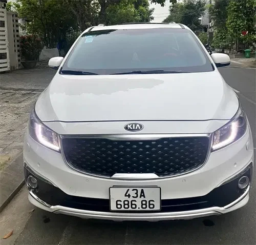 Thuê xe Sedona Đà Nẵng - Quỳnh Nhi